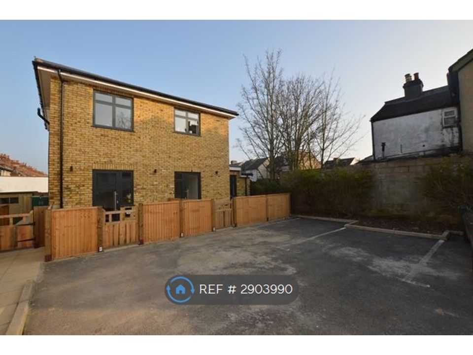 Property photo 1 of 8 Front View And Car Park