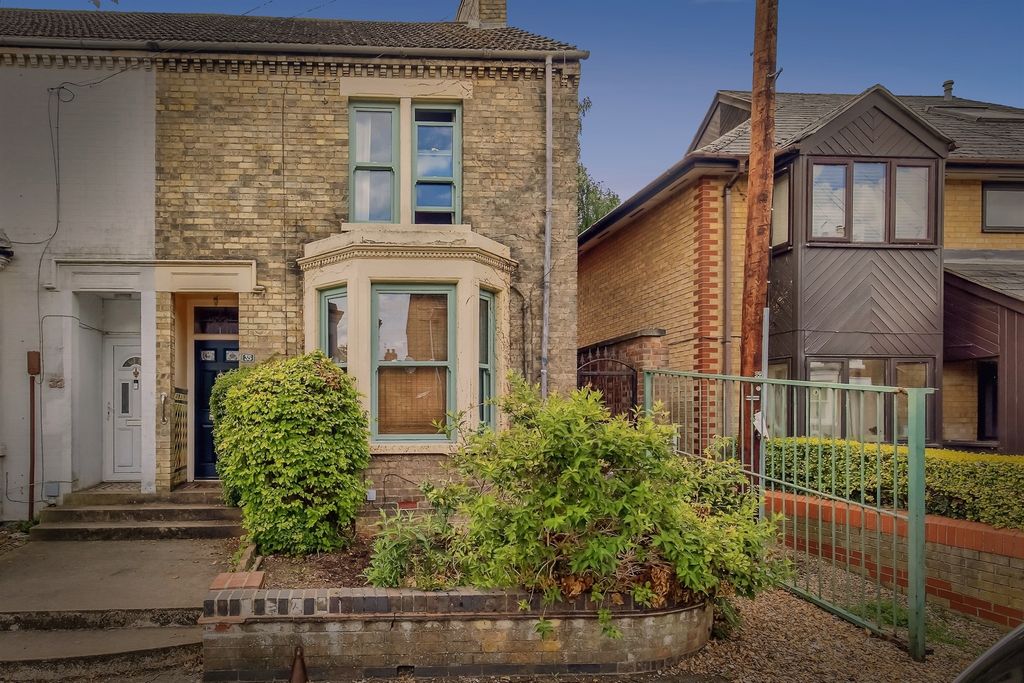 Property photo 1 of 11