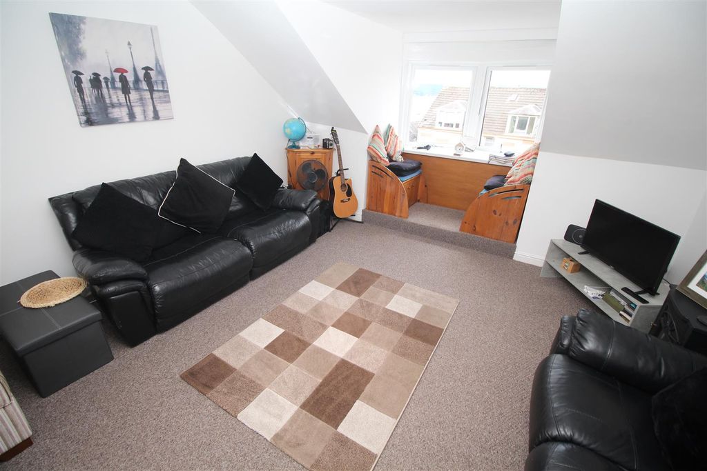 Property photo 3 of 26 Img_9611.Jpg