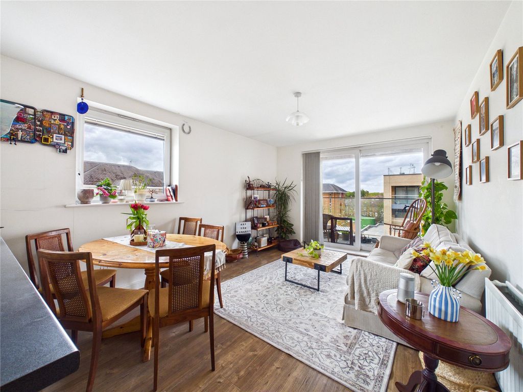 Property photo 3 of 12 Picture No. 19