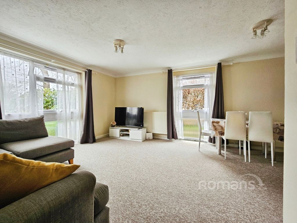 Property photo 2 of 11 Pbox-Img.Jpg