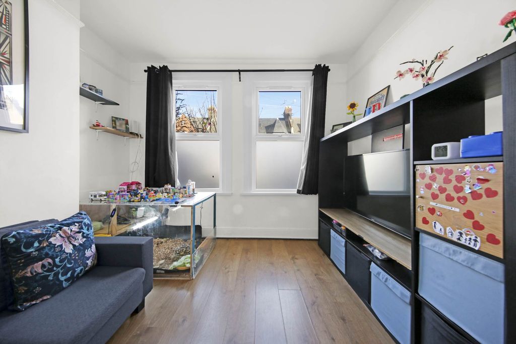 Property photo 2 of 13