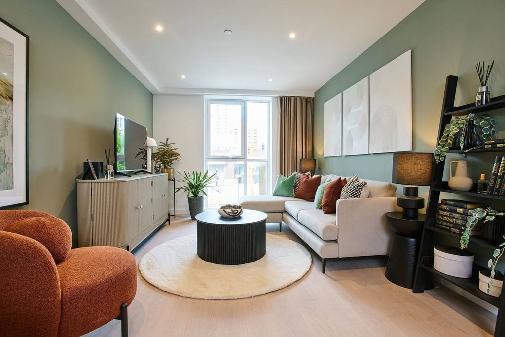 Property photo 3 of 26