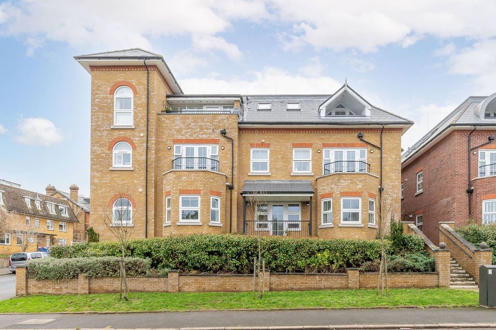 Property photo 1 of 19