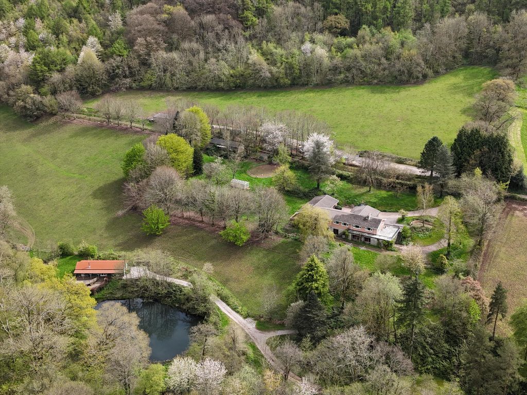 Property photo 2 of 24 Image