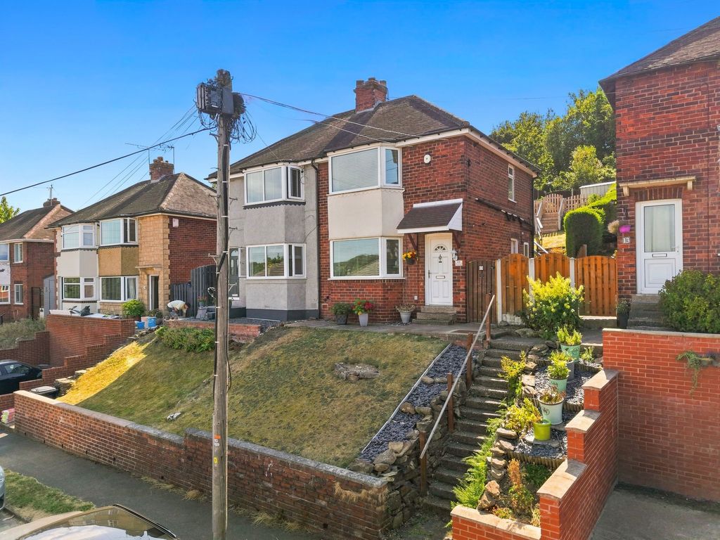 Property photo 1 of 31
