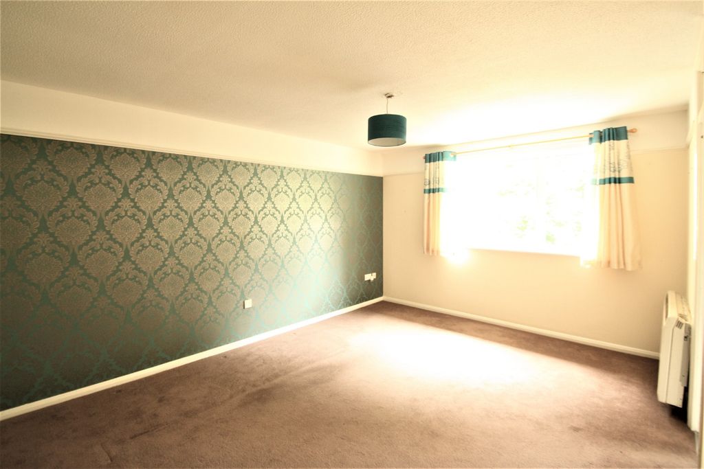 Property photo 2 of 5 1096912