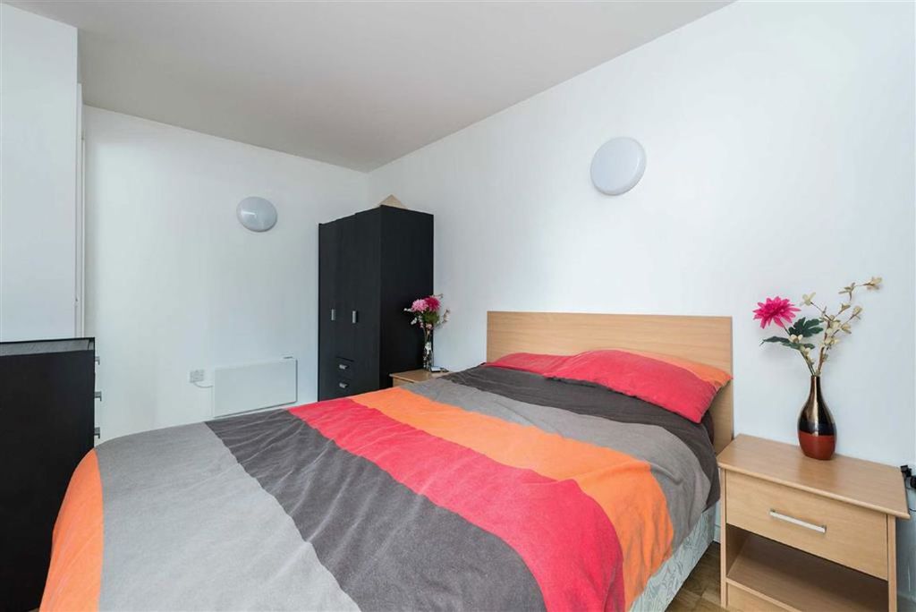 Property photo 2 of 5