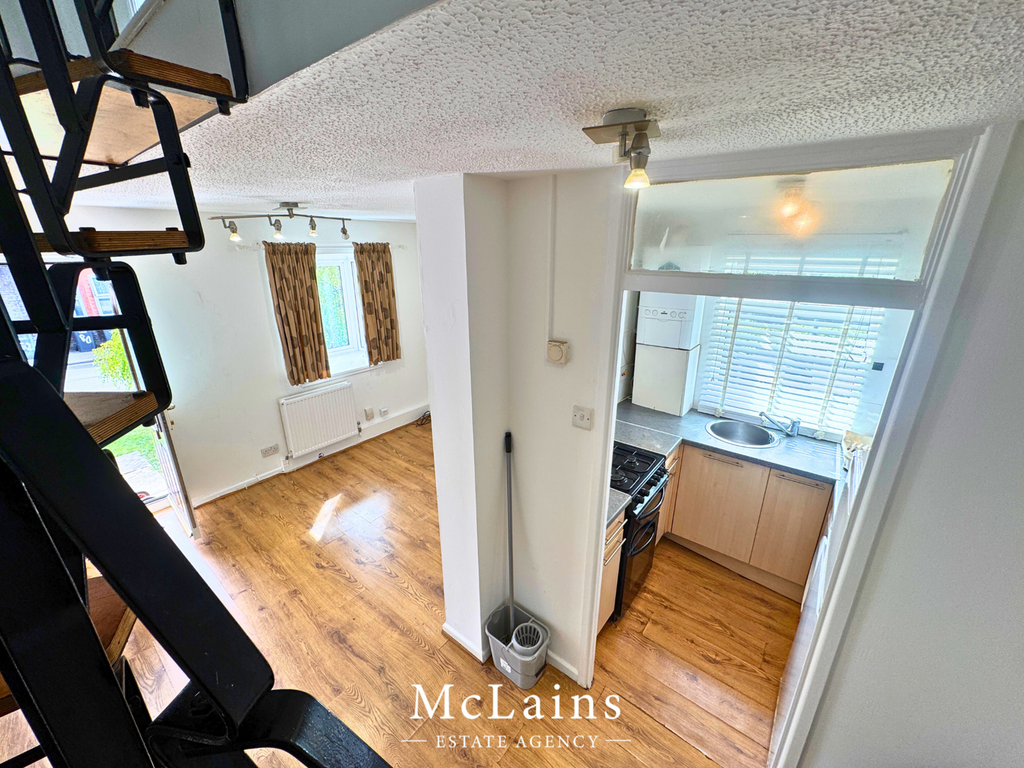 Property photo 2 of 5 Kitchen