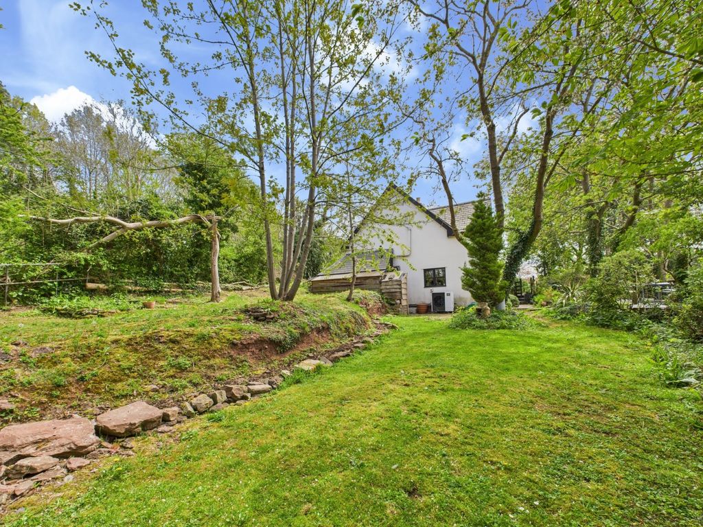 Property photo 3 of 26 Picture No. 27