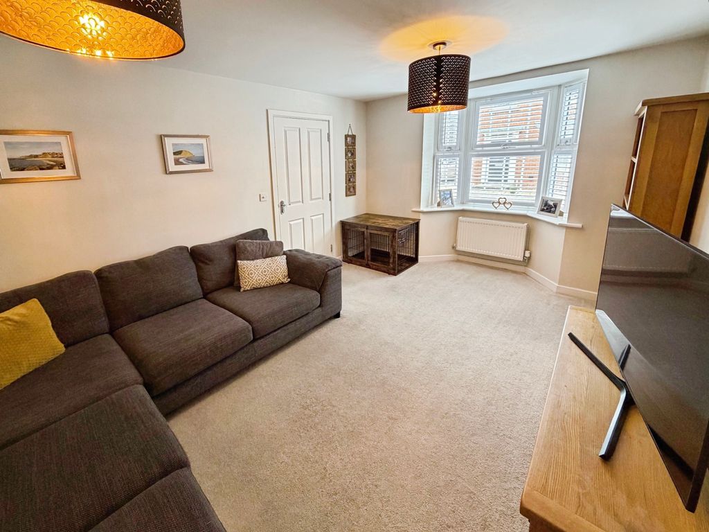 Property photo 3 of 23