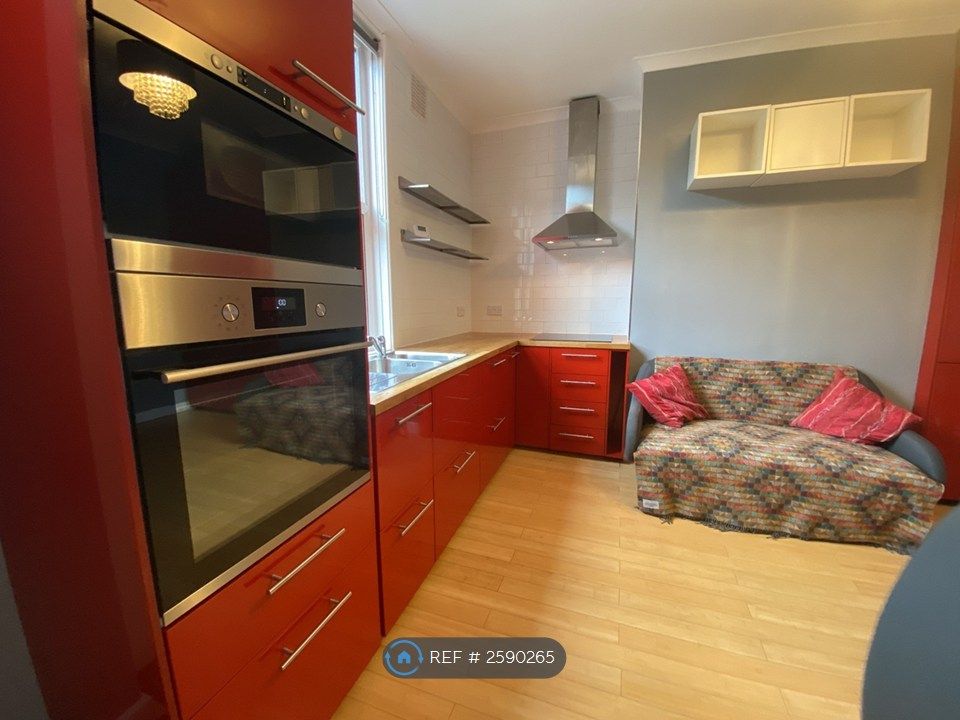Property photo 3 of 14