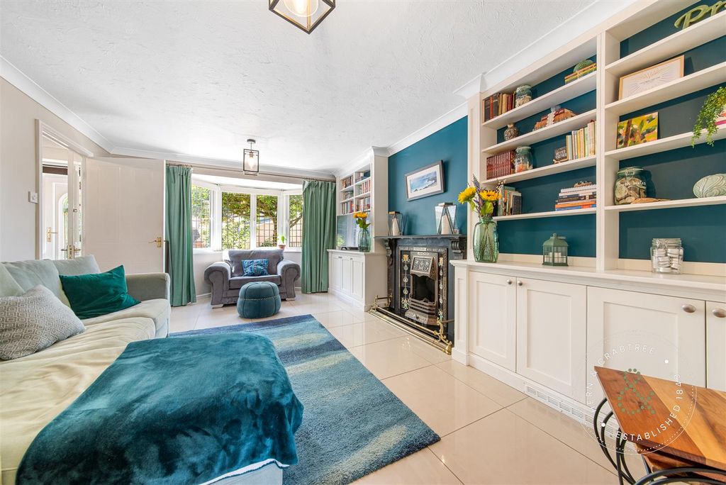 Property photo 3 of 39 Palmers-Drive-20.Jpg