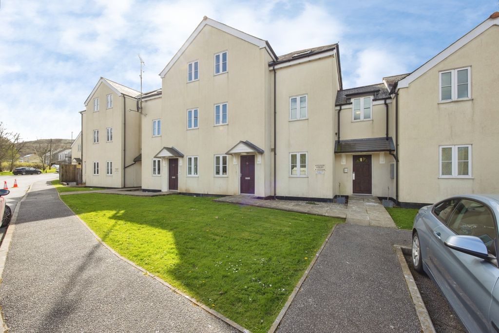 Property photo 1 of 17 Pbox-Img.Jpg