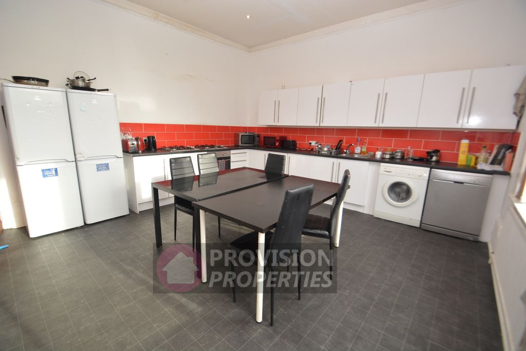 Property photo 2 of 10 Photo