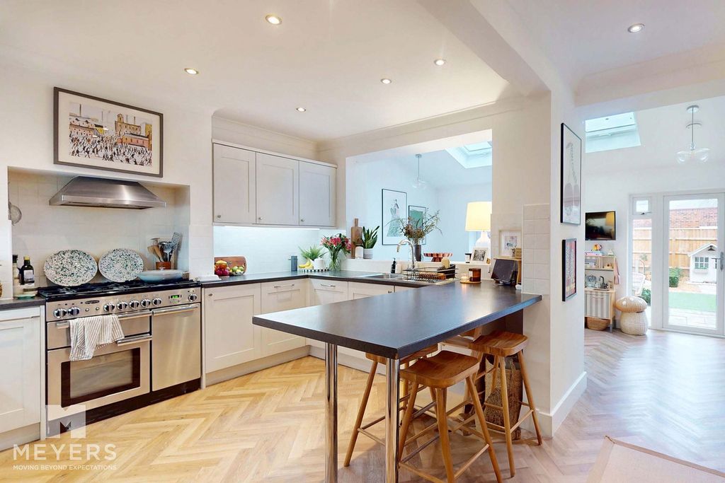 Property photo 1 of 26