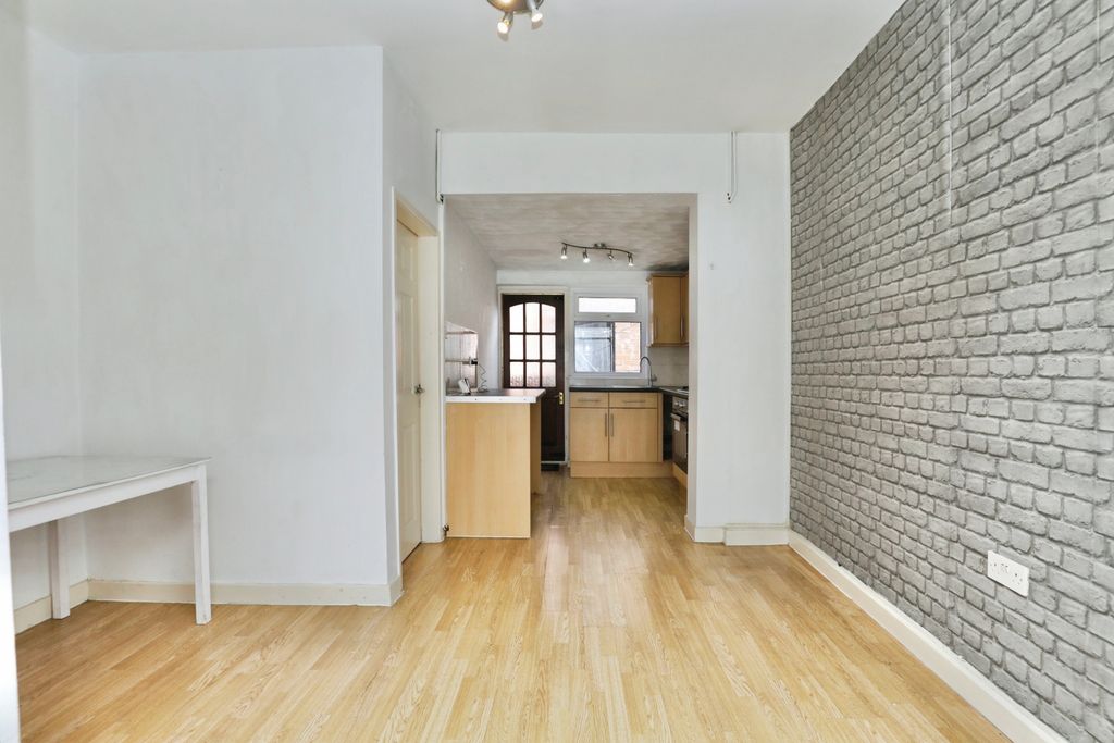 Property photo 1 of 15 Kitchen