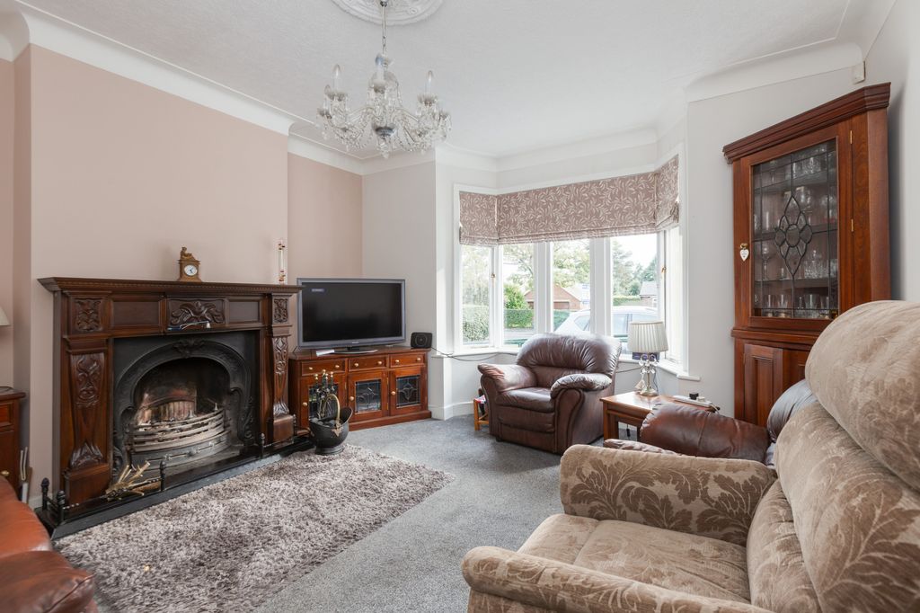 Property photo 3 of 33