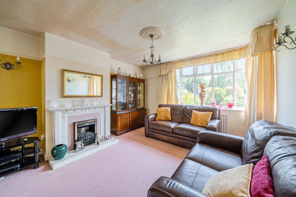 Property photo 3 of 14 1483115-10-6A3Bf9...