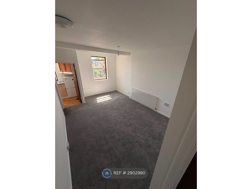 Property photo 3 of 14 Living Room