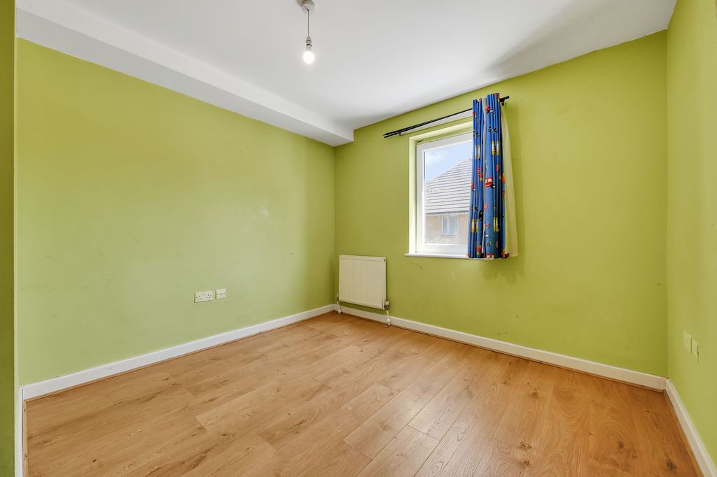 Property photo 2 of 24