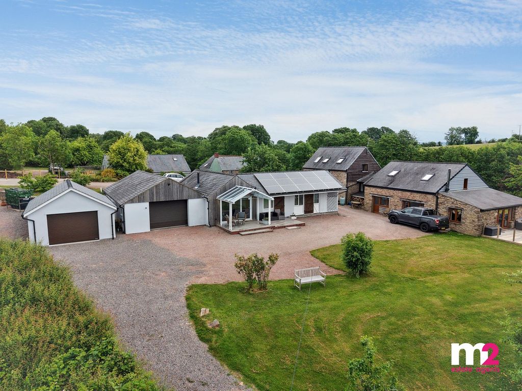 Property photo 3 of 33
