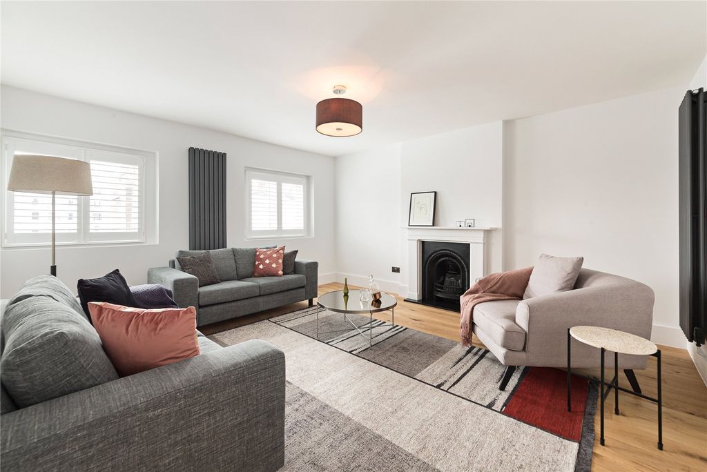 Property photo 2 of 8 Picture No. 10