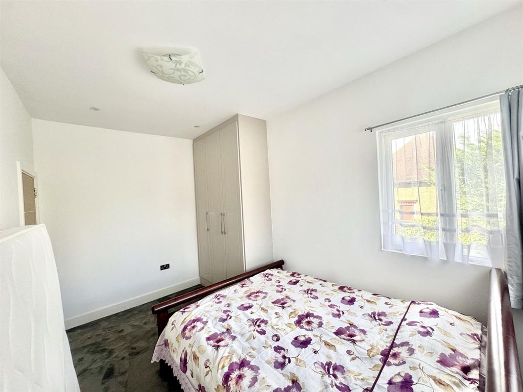 Additional image 29 of 5 bed semi-detached house for saleCheyne Walk, Croydon CR0