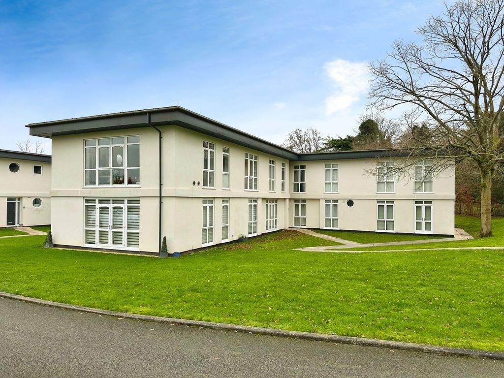 Property photo 2 of 18