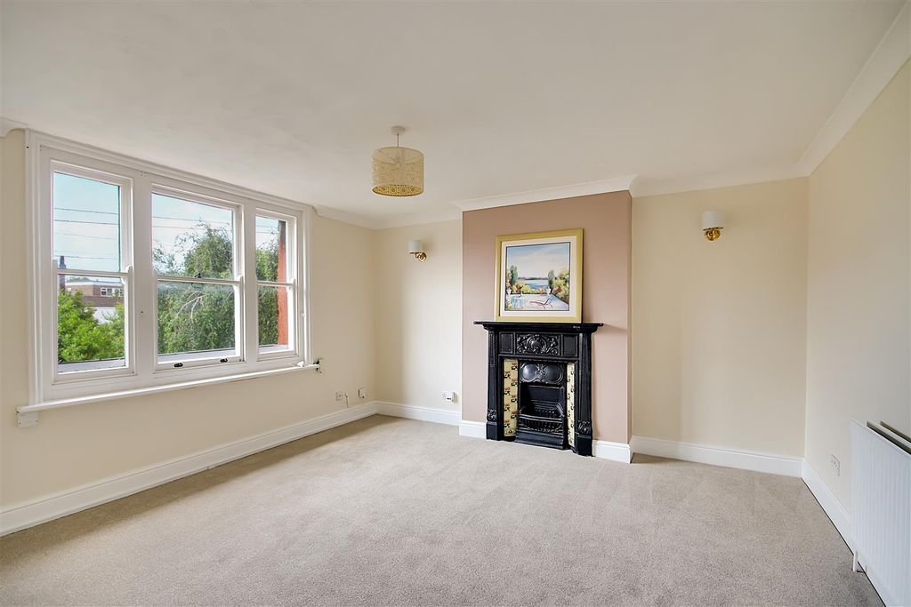 Property photo 3 of 12 Img_6358-Img_6360.Jpg
