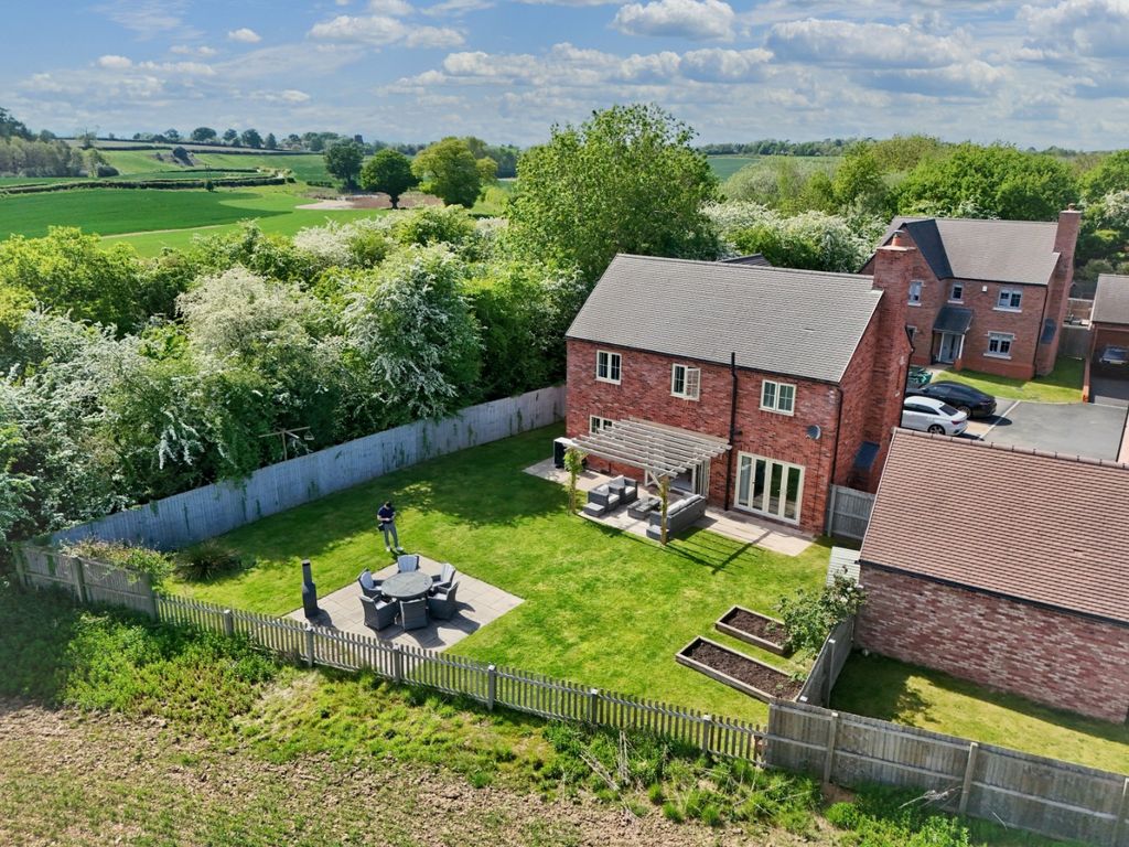 Property photo 2 of 41 4141453
