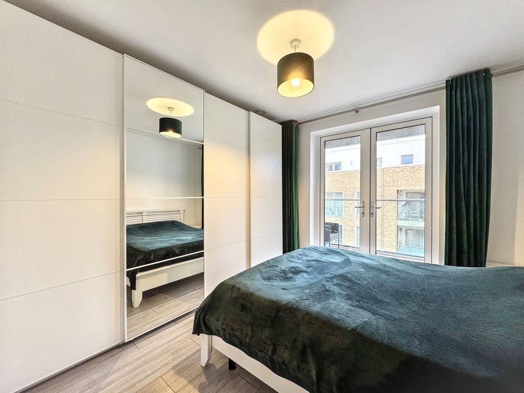 Property photo 3 of 13 Double Bedroom