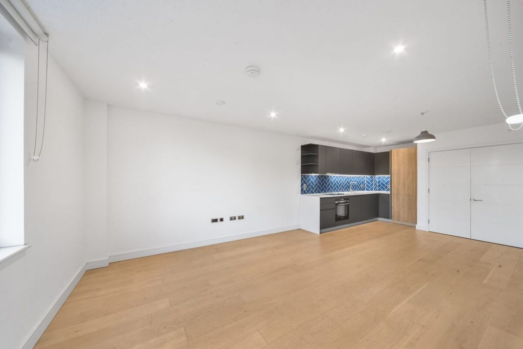 Property photo 2 of 22 Dsc_3911_High