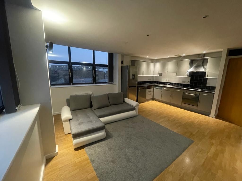 Property photo 2 of 11