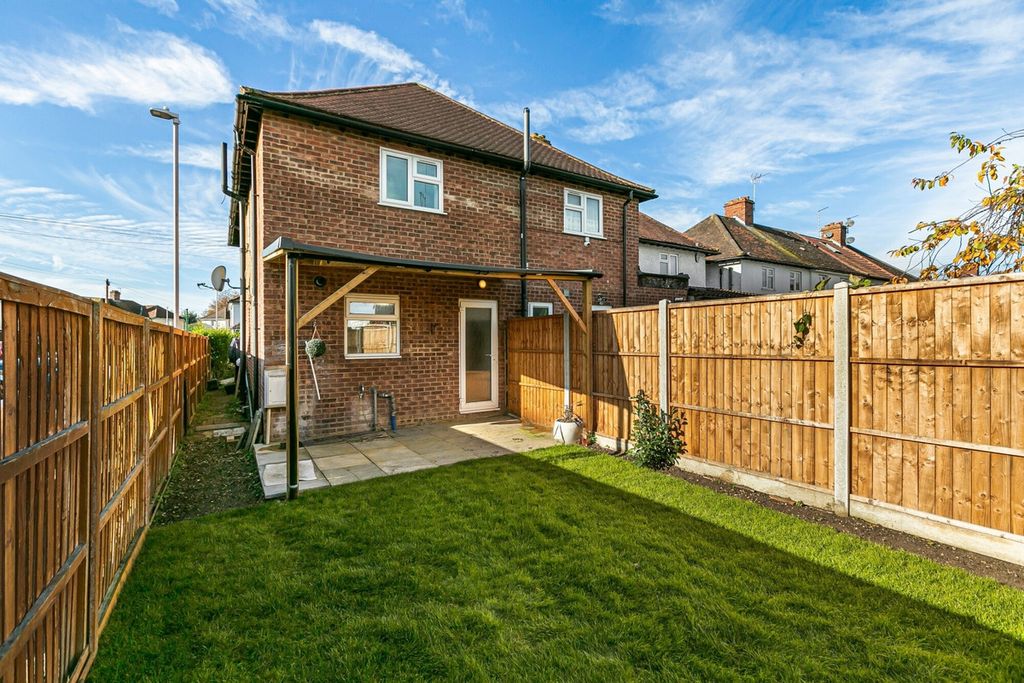 Property photo 2 of 8