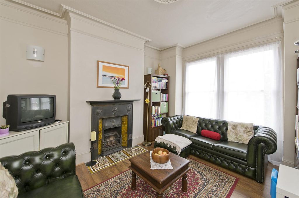 Property photo 1 of 7