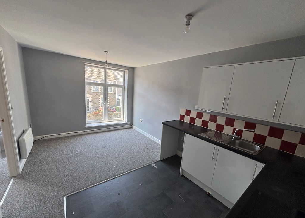 Property photo 1 of 5 Balcony
