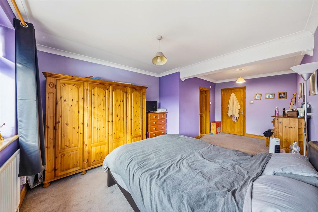 Additional image 11 of 5 bed detached house for saleHeather Drive, Dartford DA1