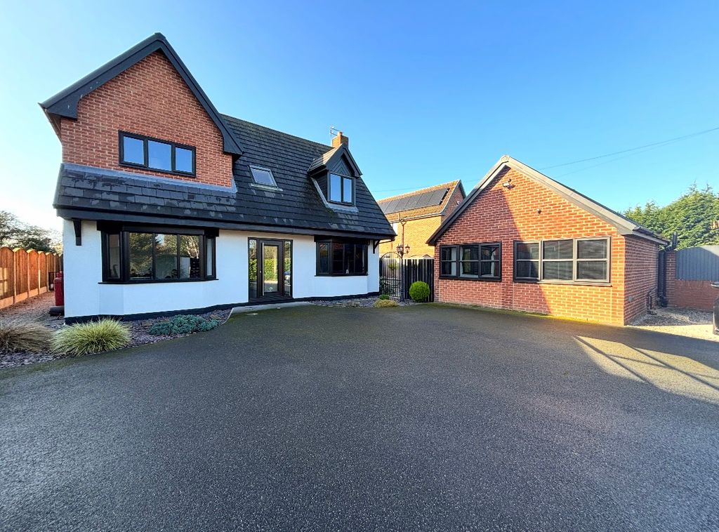 Property photo 1 of 28 Img_4374