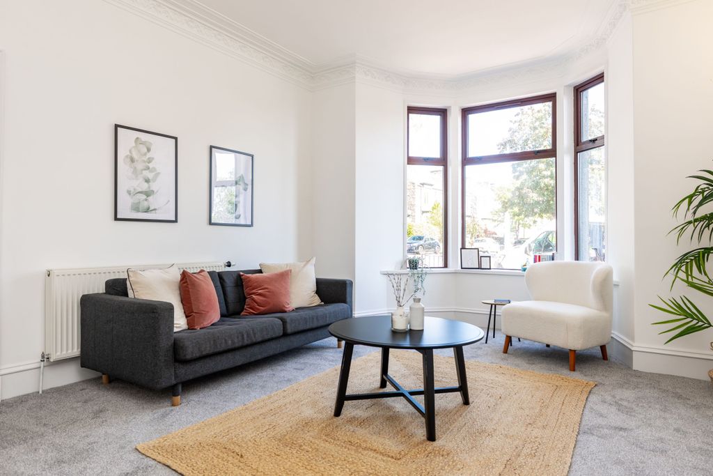 Property photo 2 of 29