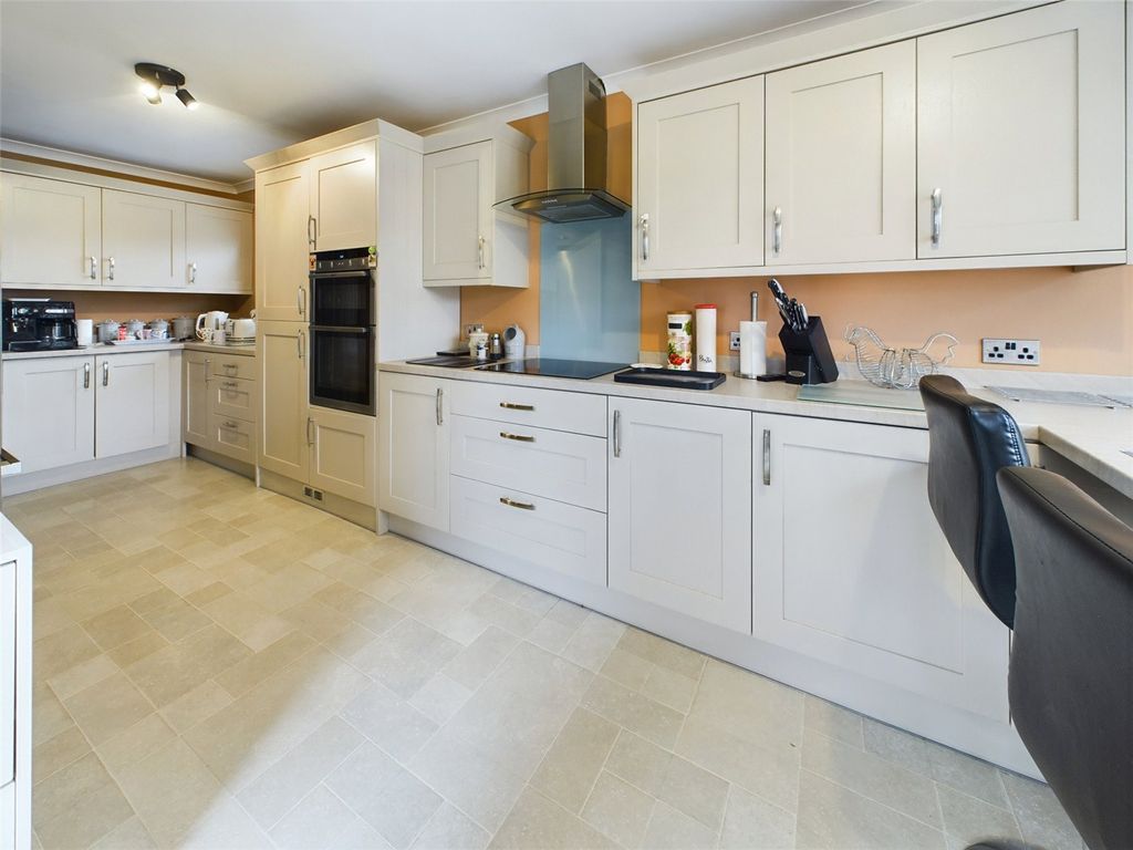 Property photo 3 of 18 Picture No. 23