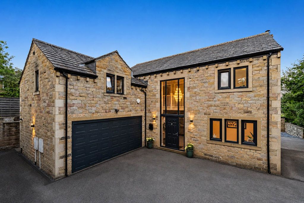 Property photo 1 of 66