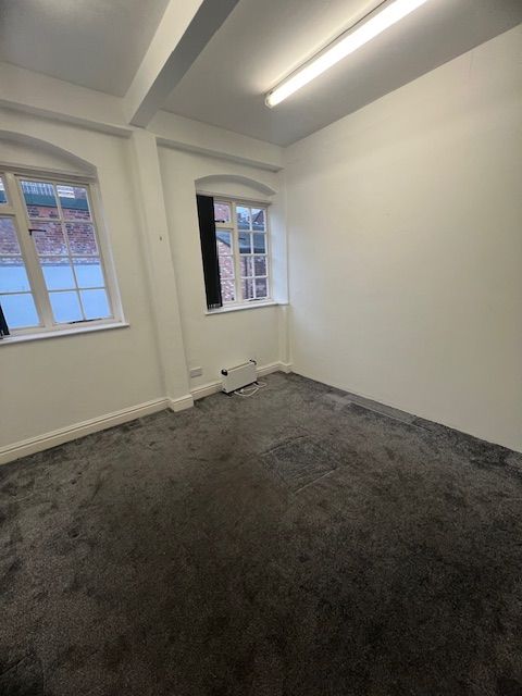 Property photo 1 of 2