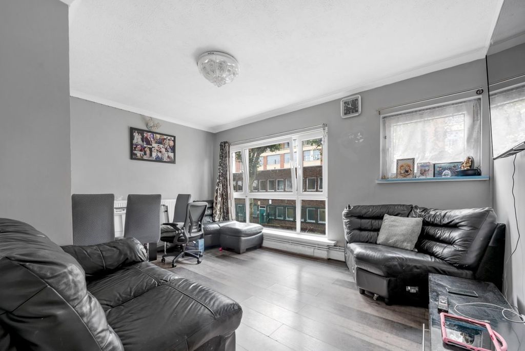 Property photo 2 of 14 Living Room