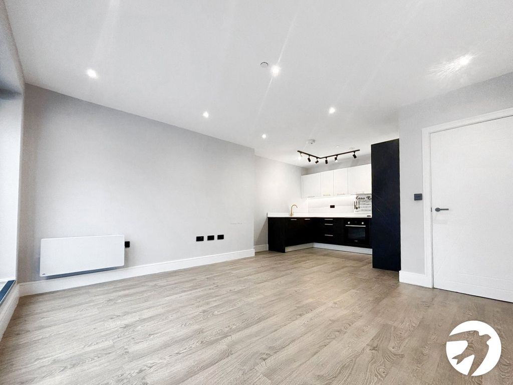 Property photo 3 of 8 Picture No. 17