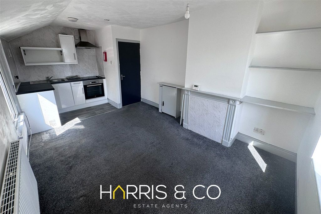 Property photo 1 of 6 Picture No. 05