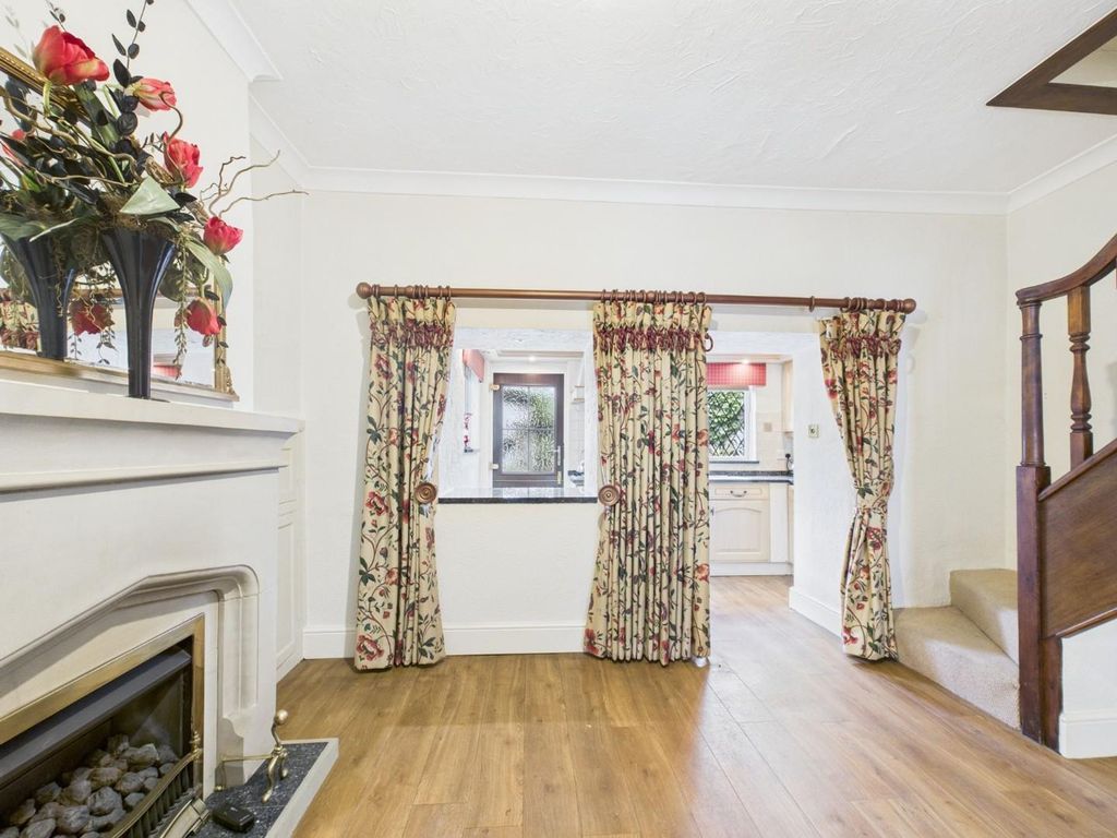 Property photo 3 of 43 Dining Room