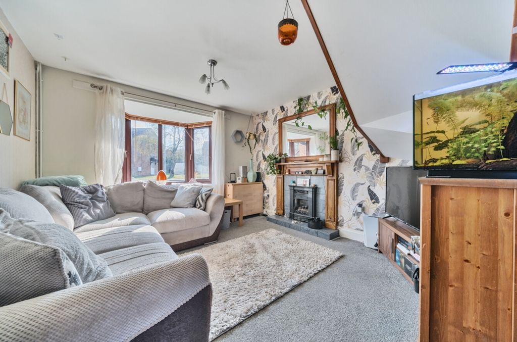 Property photo 2 of 21 1270725 (1)
