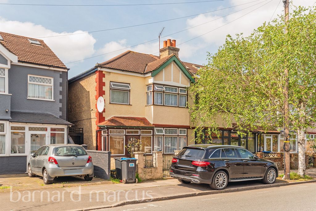 Property photo 1 of 9