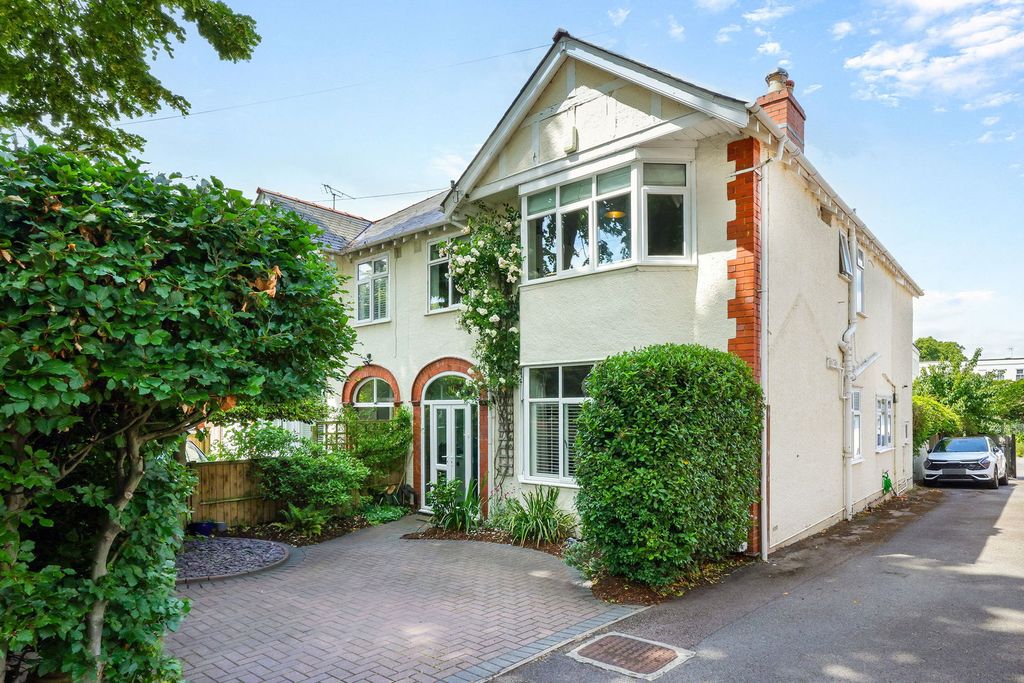 Property photo 1 of 23